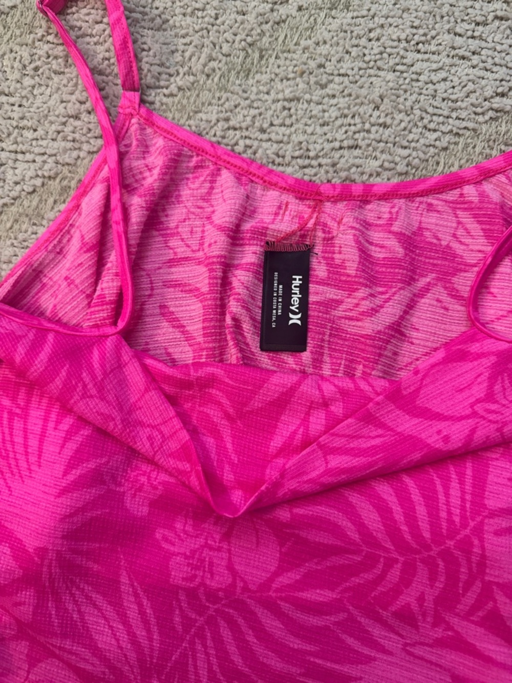 Hurley Pink Tropical Ruffle Crop Top Small NWT | Beach Swim Tank - Picture 2 of 4